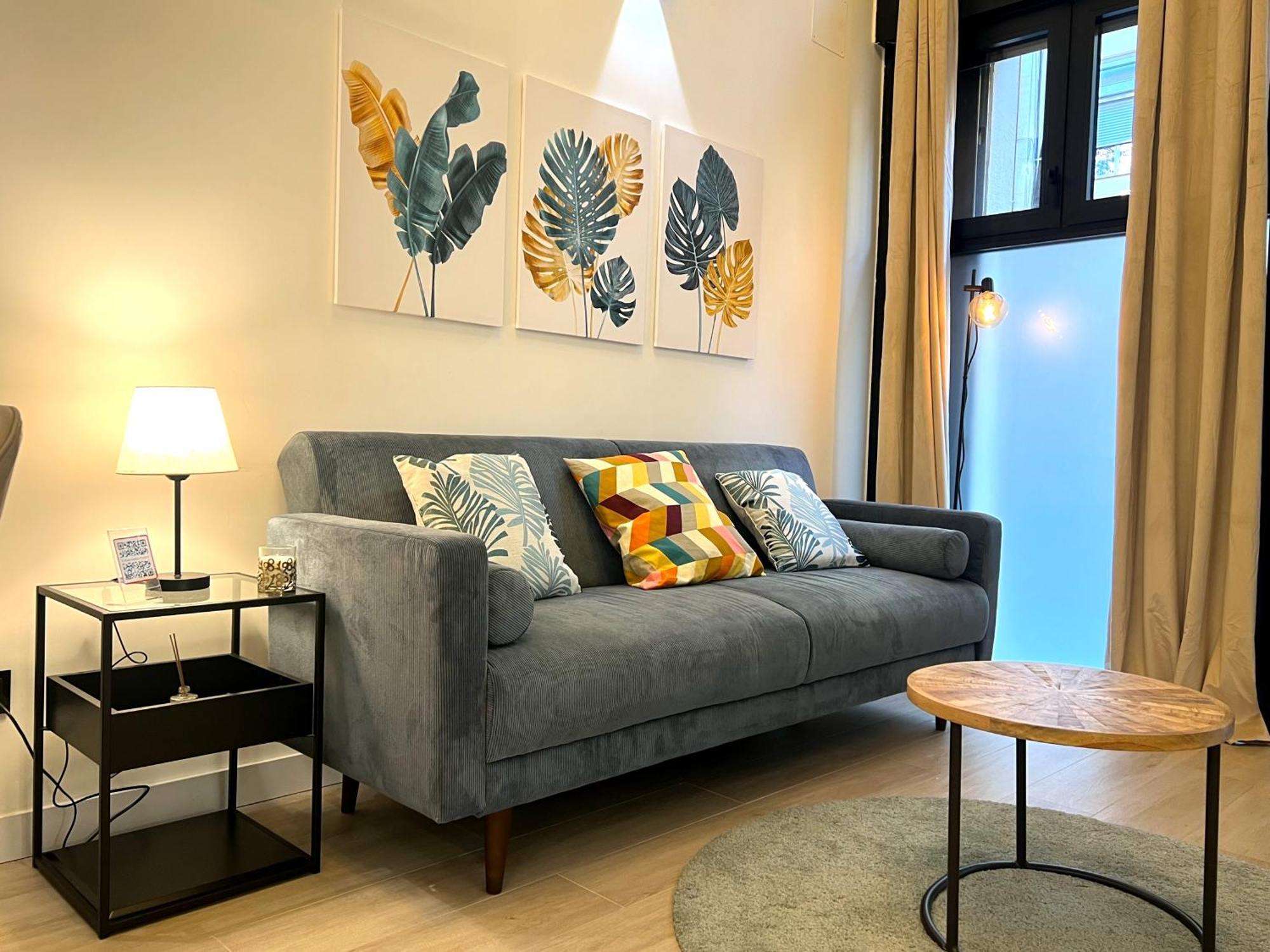 Duplex Moderno Y Acogedor Junto A Atocha Apartment Madrid Ngoại thất bức ảnh