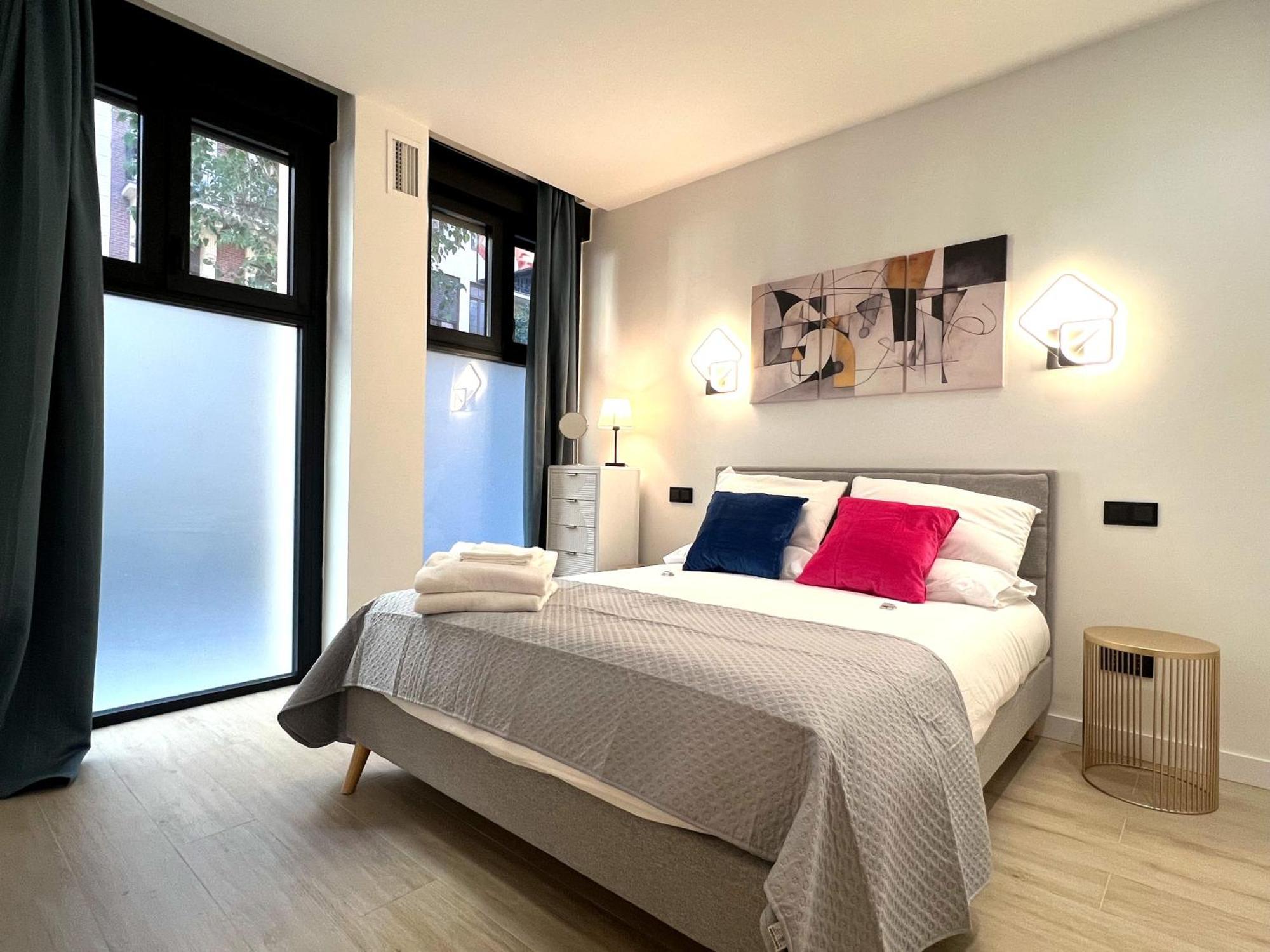 Duplex Moderno Y Acogedor Junto A Atocha Apartment Madrid Ngoại thất bức ảnh