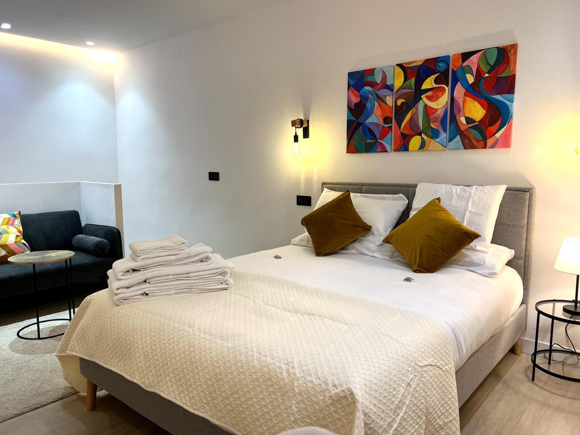 Duplex Moderno Y Acogedor Junto A Atocha Apartment Madrid Ngoại thất bức ảnh