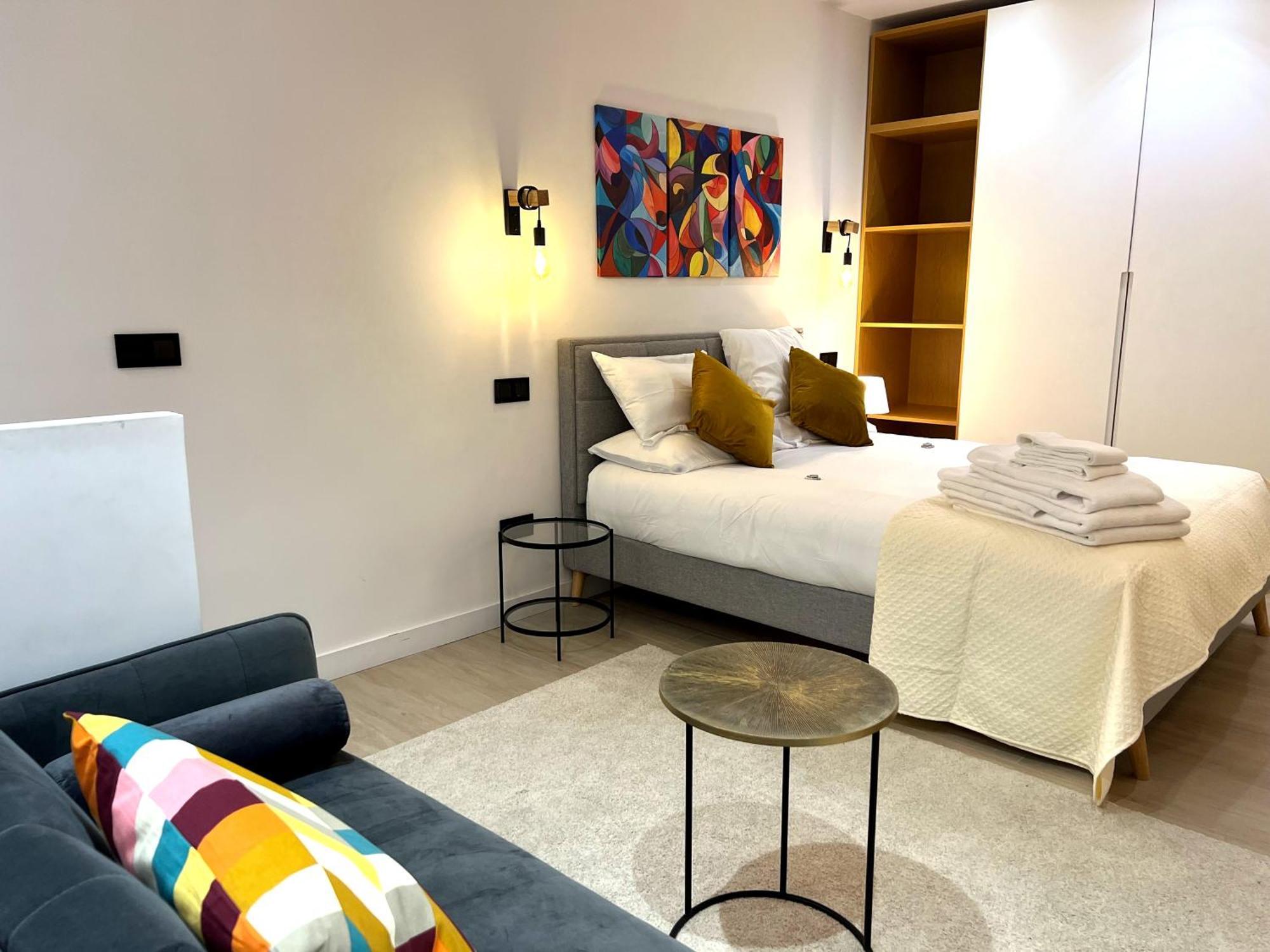 Duplex Moderno Y Acogedor Junto A Atocha Apartment Madrid Ngoại thất bức ảnh