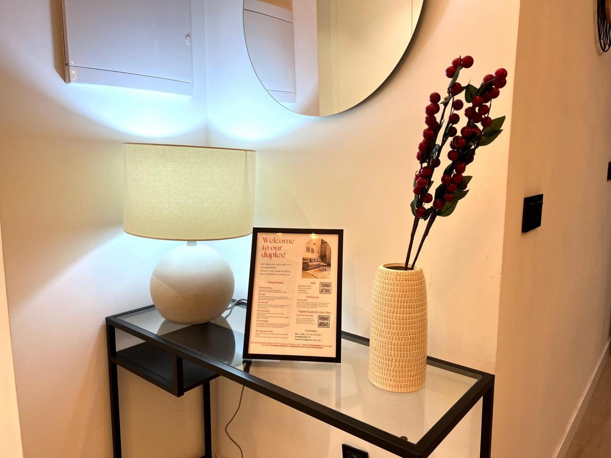 Duplex Moderno Y Acogedor Junto A Atocha Apartment Madrid Ngoại thất bức ảnh