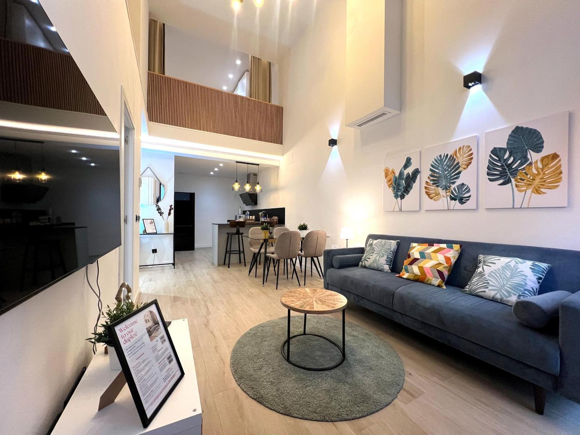 Duplex Moderno Y Acogedor Junto A Atocha Apartment Madrid Ngoại thất bức ảnh